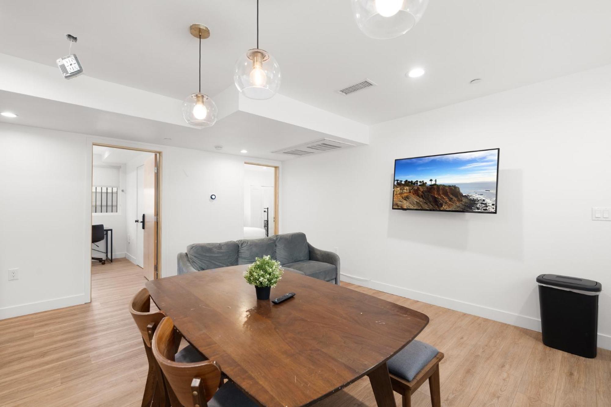 Spacious 1-Bd Hideaway Close To Usc Room With Share Livingroom Los Ángeles Exterior foto