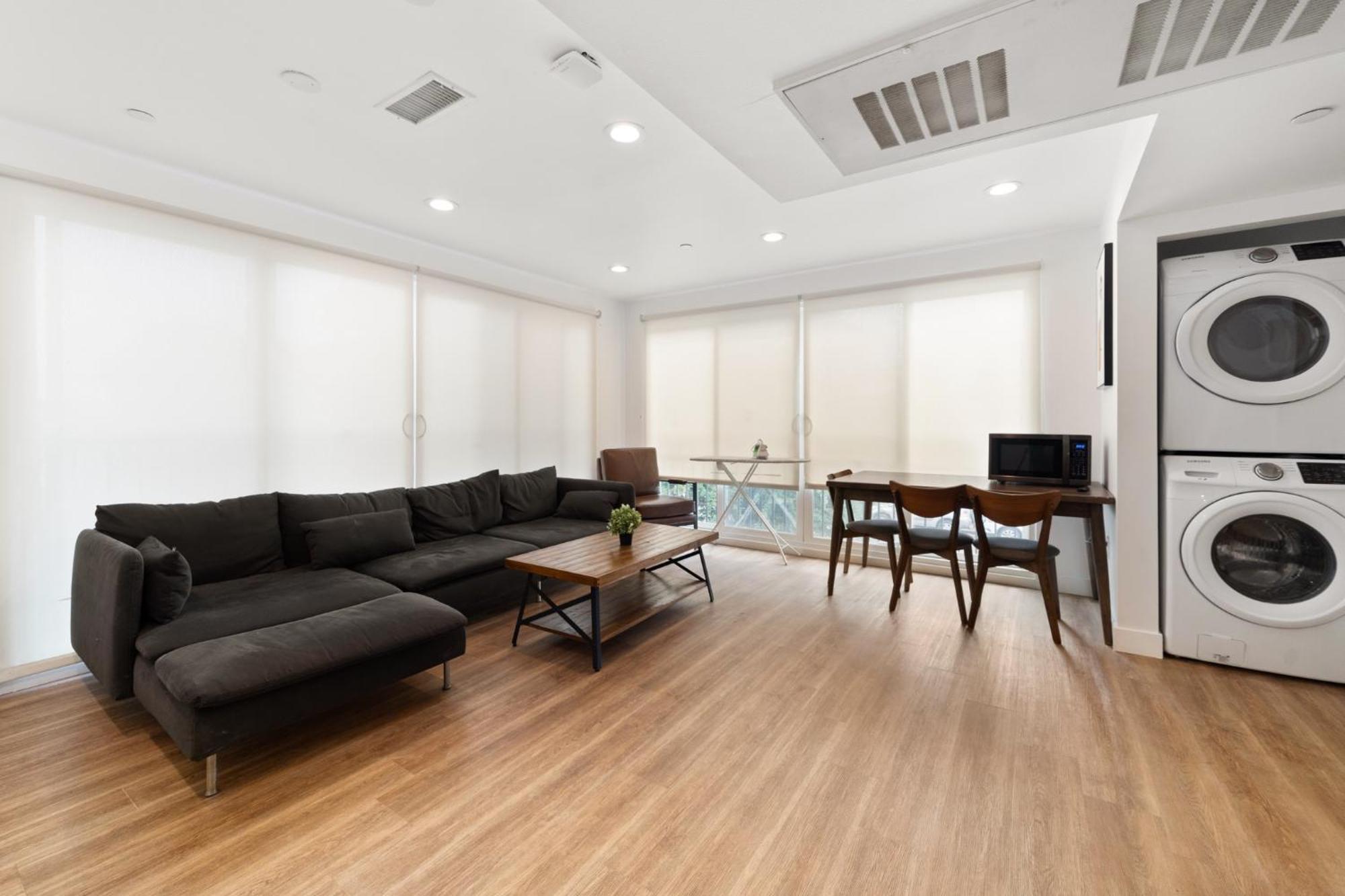 Spacious 1-Bd Hideaway Close To Usc Room With Share Livingroom Los Ángeles Exterior foto